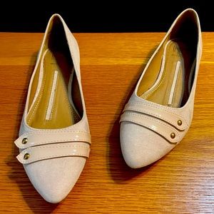 New Directions Pointed Toe Flats Size 7.5 - Never Worn